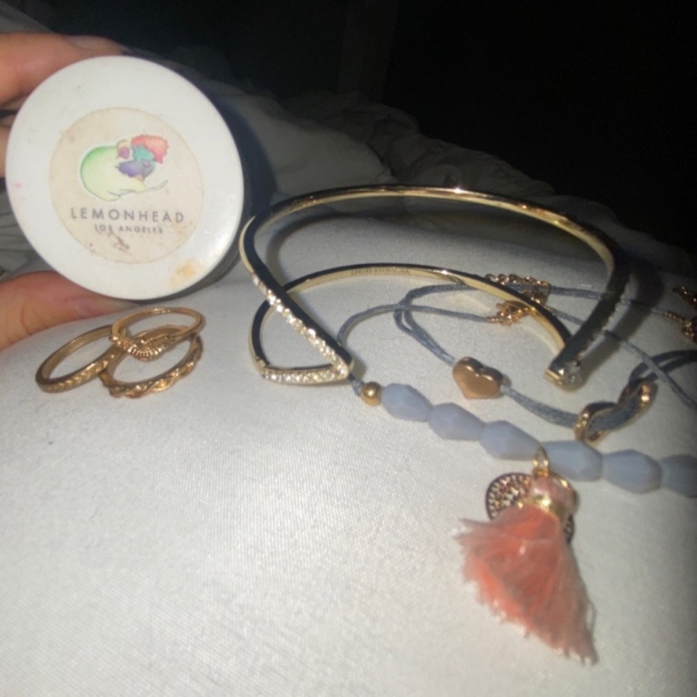 Jewelry and glitter makeup paste